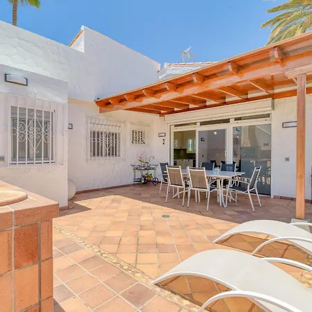 Vakantiehuis Farovela Pasito Blanco